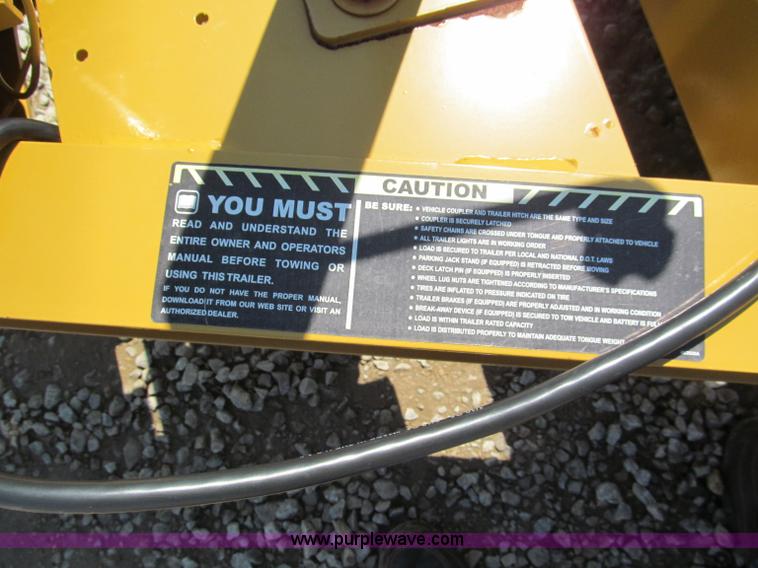image for item F5104 2011 Towmaster T10P skid steer trailer