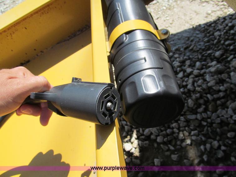 image for item F5104 2011 Towmaster T10P skid steer trailer