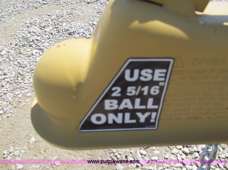 image for item F5104 2011 Towmaster T10P skid steer trailer