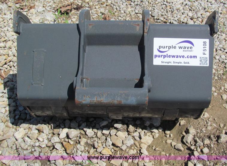 image for item F5108 Bobcat 30" excavator bucket