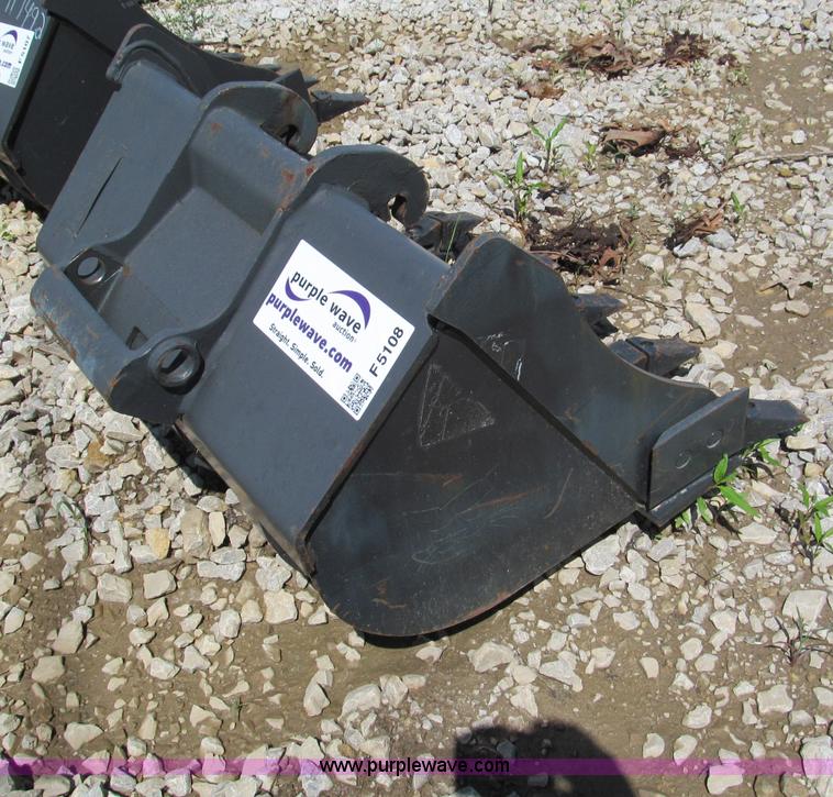 image for item F5108 Bobcat 30" excavator bucket