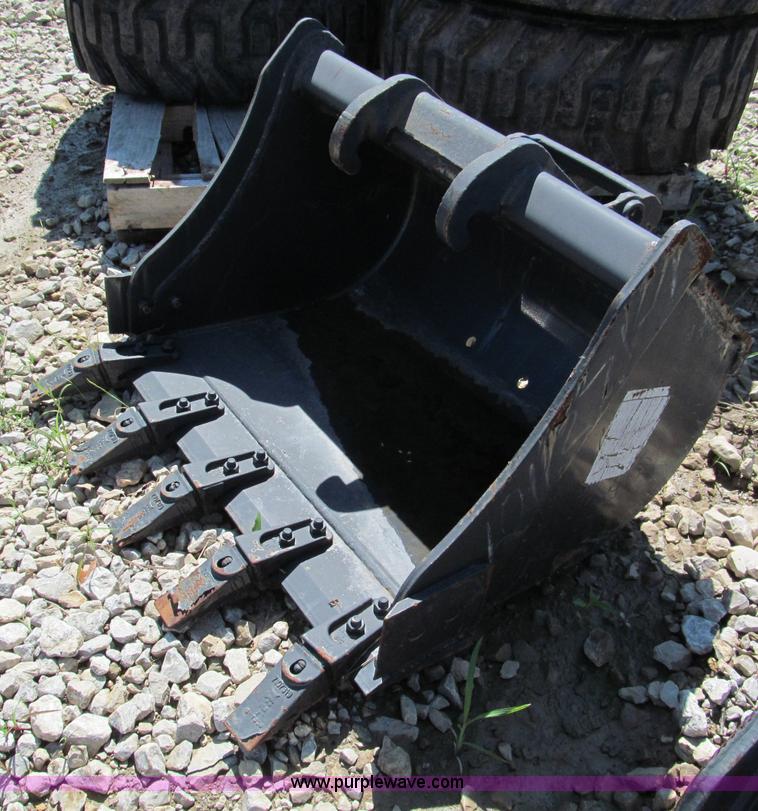 image for item F5109 Bobcat 30" excavator bucket