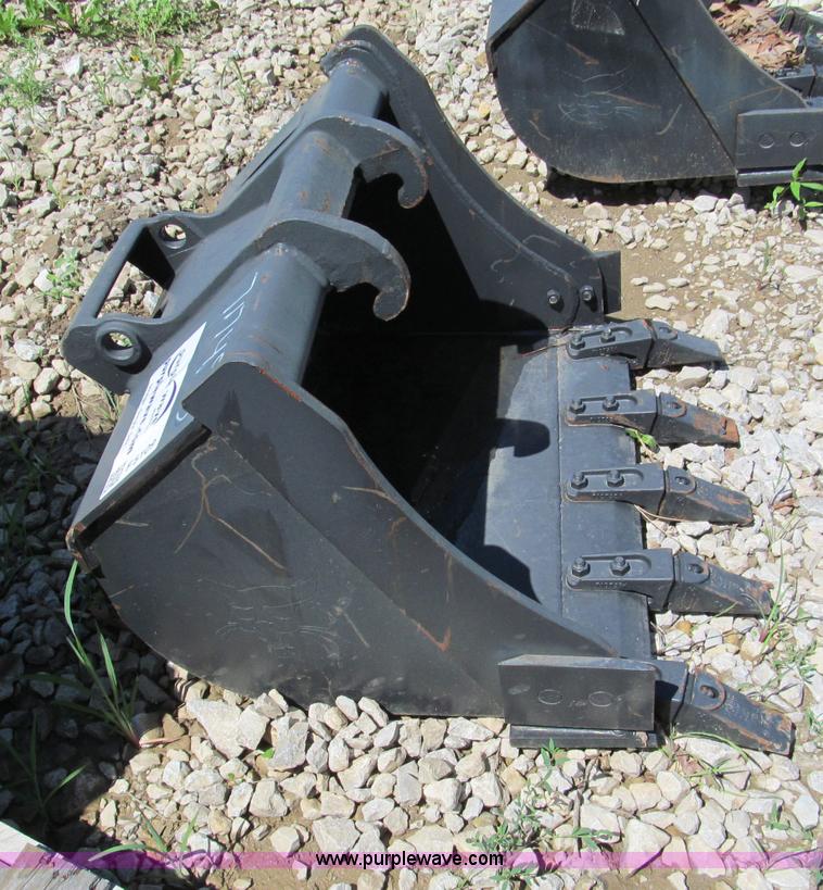 image for item F5109 Bobcat 30" excavator bucket