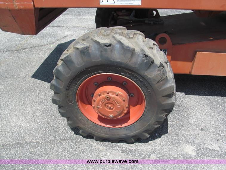 image for item F5110 2000 Snorkel boom lift
