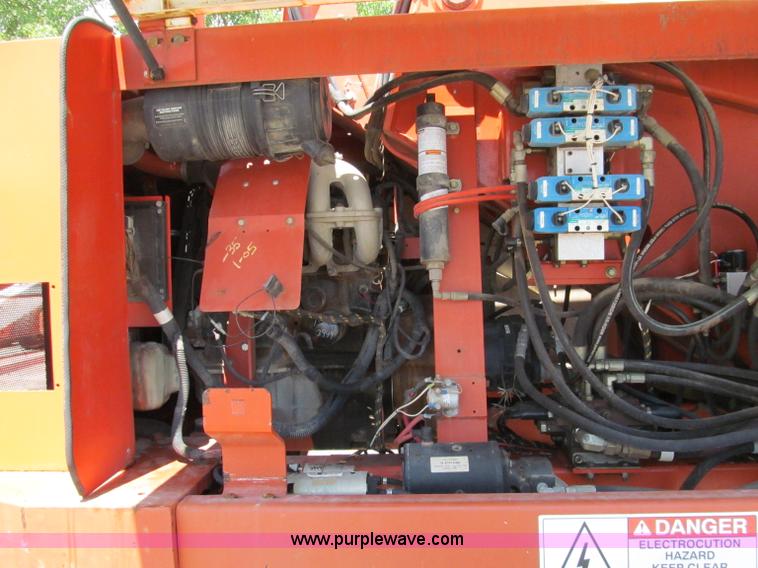 image for item F5110 2000 Snorkel boom lift