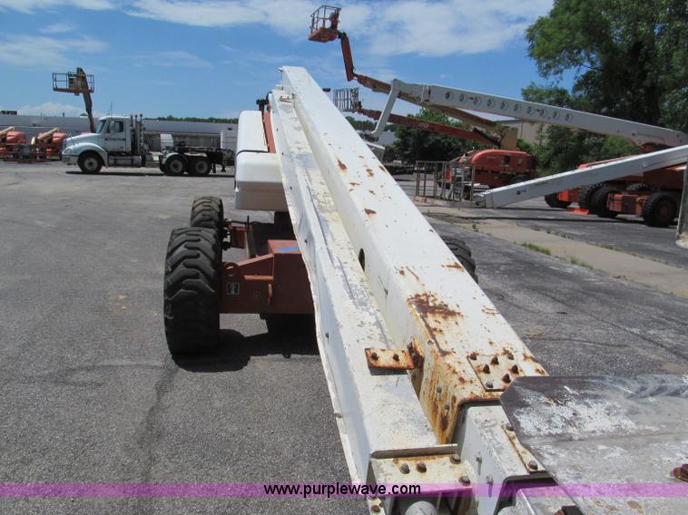 image for item F5110 2000 Snorkel boom lift