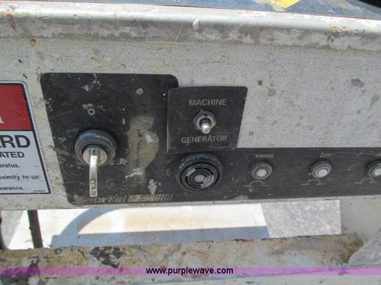 image for item F5110 2000 Snorkel boom lift