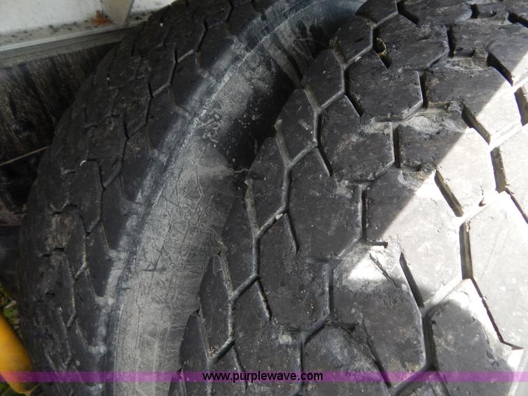 image for item F5111 1994 International F9370 dump truck