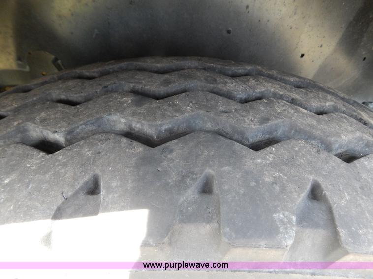 image for item F5111 1994 International F9370 dump truck