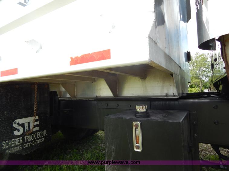 image for item F5111 1994 International F9370 dump truck