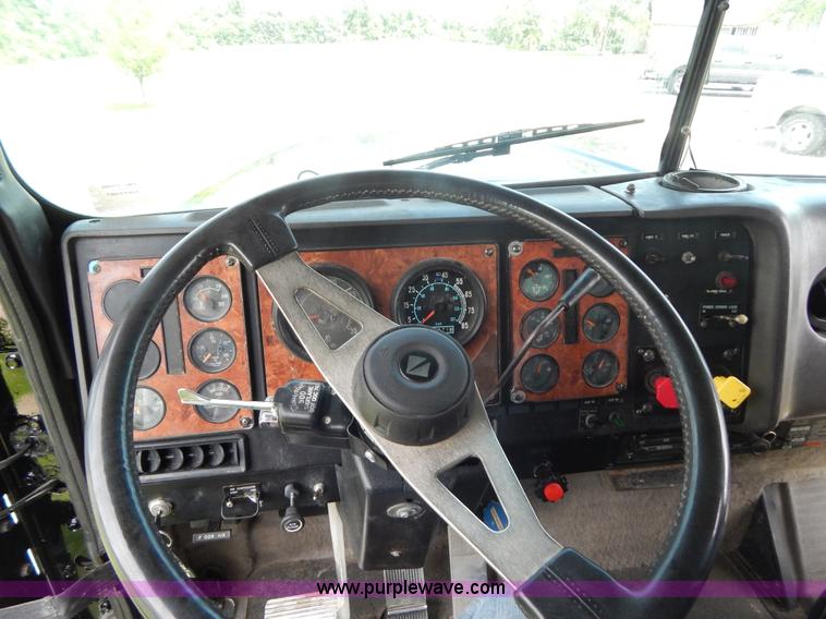 image for item F5111 1994 International F9370 dump truck