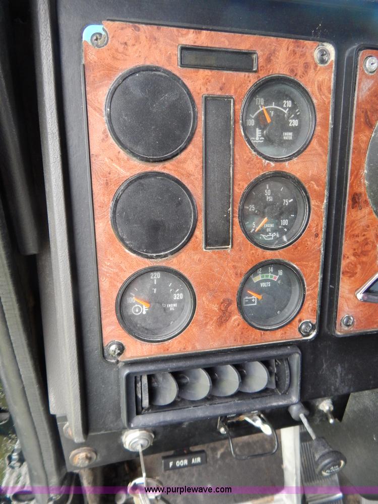 image for item F5111 1994 International F9370 dump truck