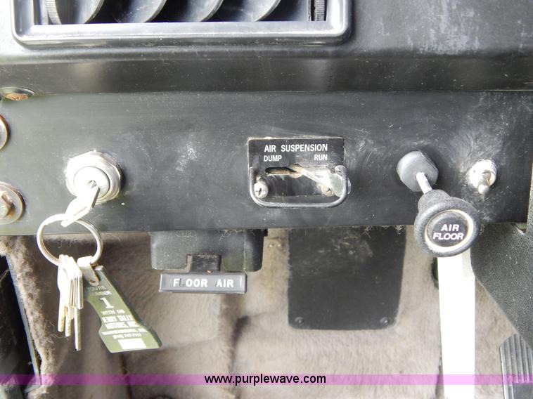 image for item F5111 1994 International F9370 dump truck