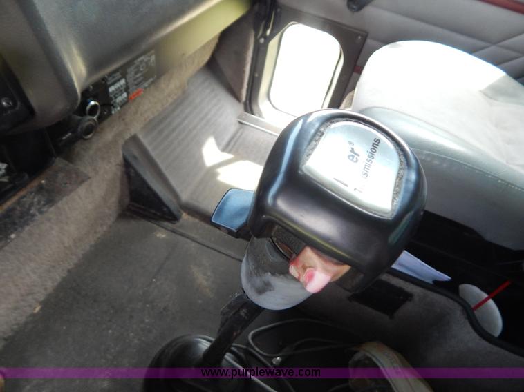 image for item F5111 1994 International F9370 dump truck