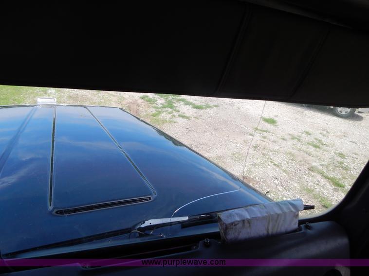 image for item F5111 1994 International F9370 dump truck