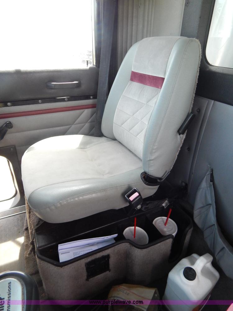 image for item F5111 1994 International F9370 dump truck