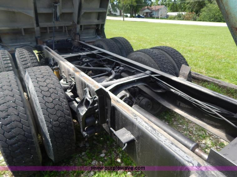 image for item F5111 1994 International F9370 dump truck