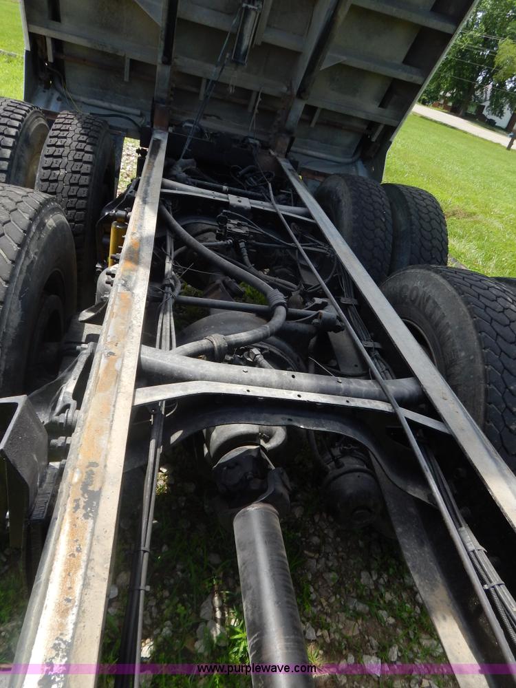 image for item F5111 1994 International F9370 dump truck