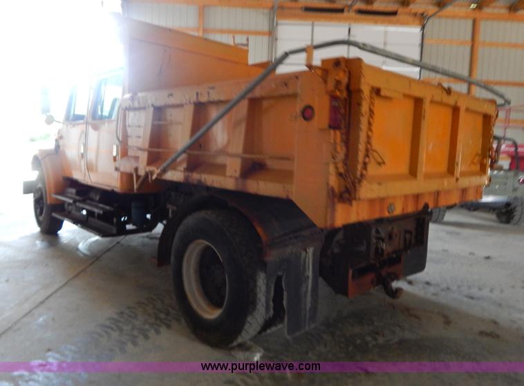 image for item F5112 1995 International 4900 Crew Cab dump truck