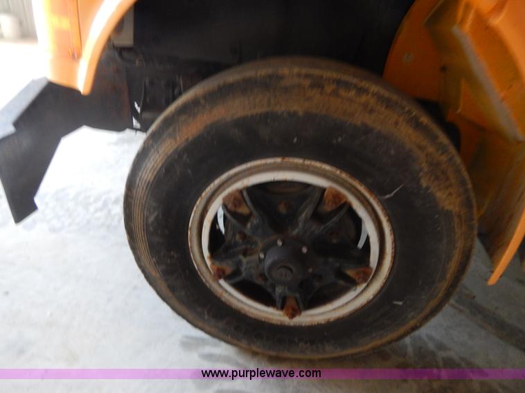 image for item F5112 1995 International 4900 Crew Cab dump truck