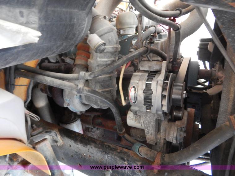 image for item F5112 1995 International 4900 Crew Cab dump truck