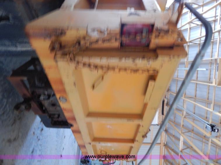 image for item F5112 1995 International 4900 Crew Cab dump truck