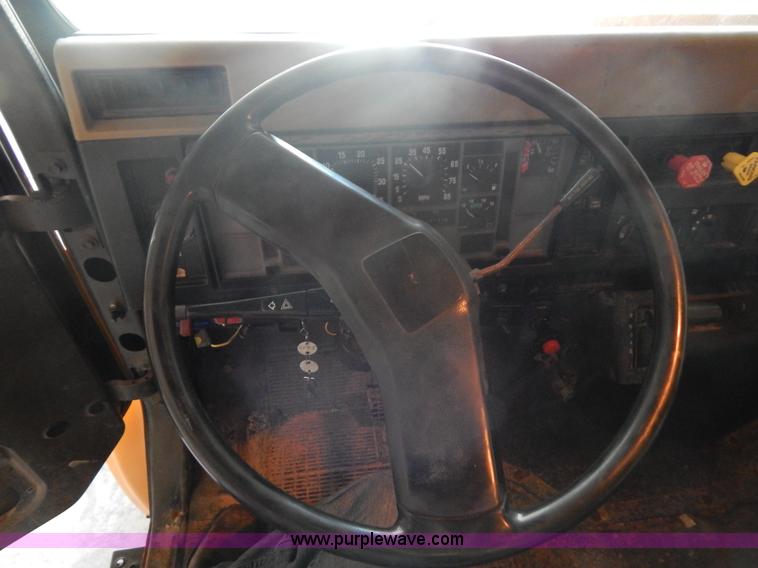 image for item F5112 1995 International 4900 Crew Cab dump truck