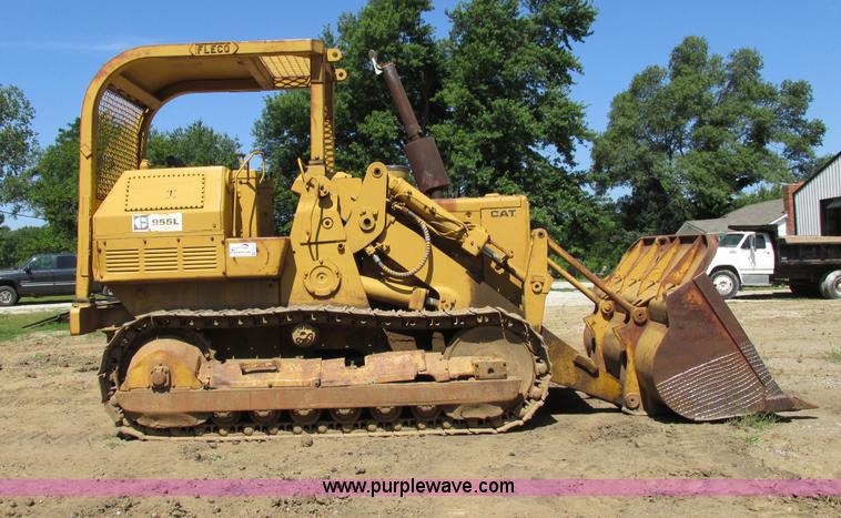 image for item F5151 1971 Caterpillar 955L track loader