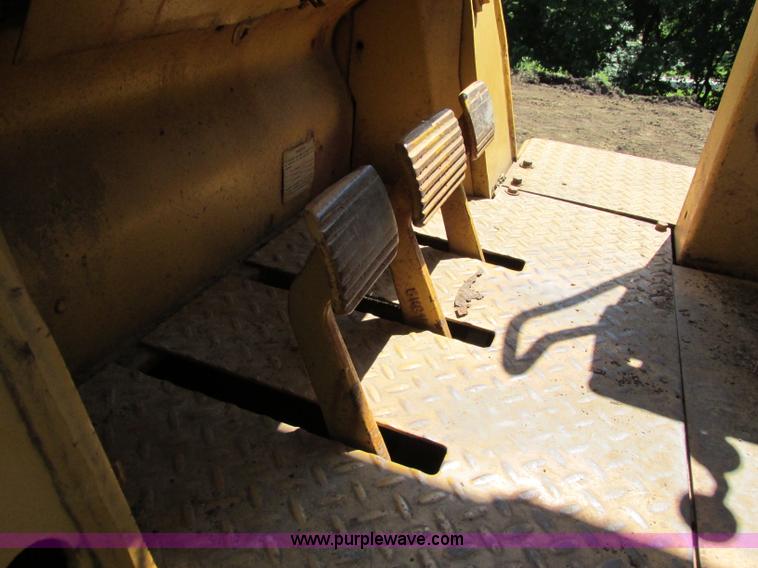 image for item F5151 1971 Caterpillar 955L track loader