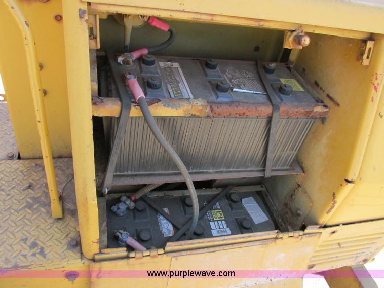 image for item F5151 1971 Caterpillar 955L track loader