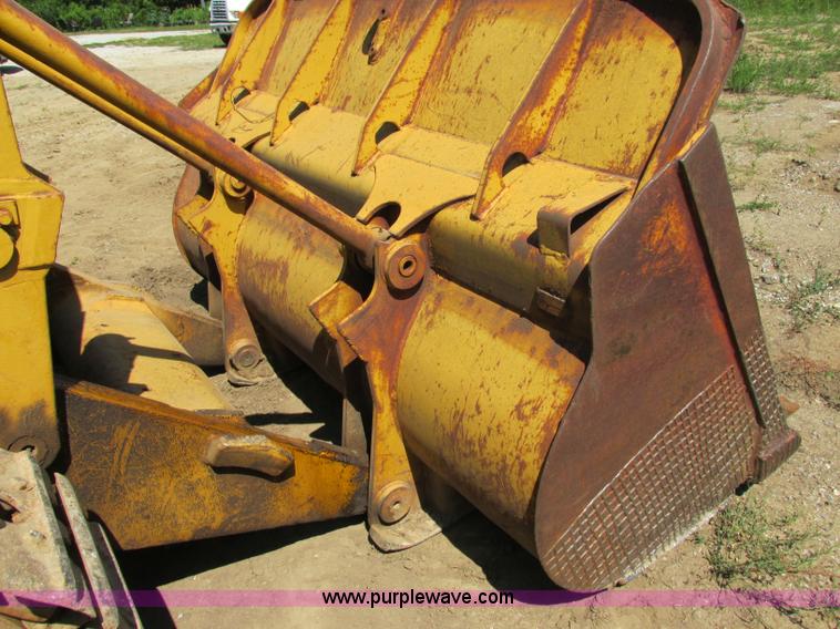 image for item F5151 1971 Caterpillar 955L track loader