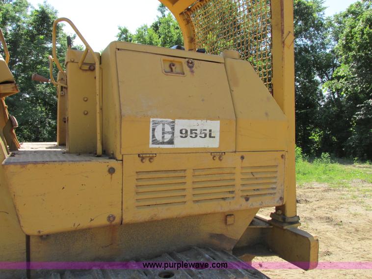 image for item F5151 1971 Caterpillar 955L track loader