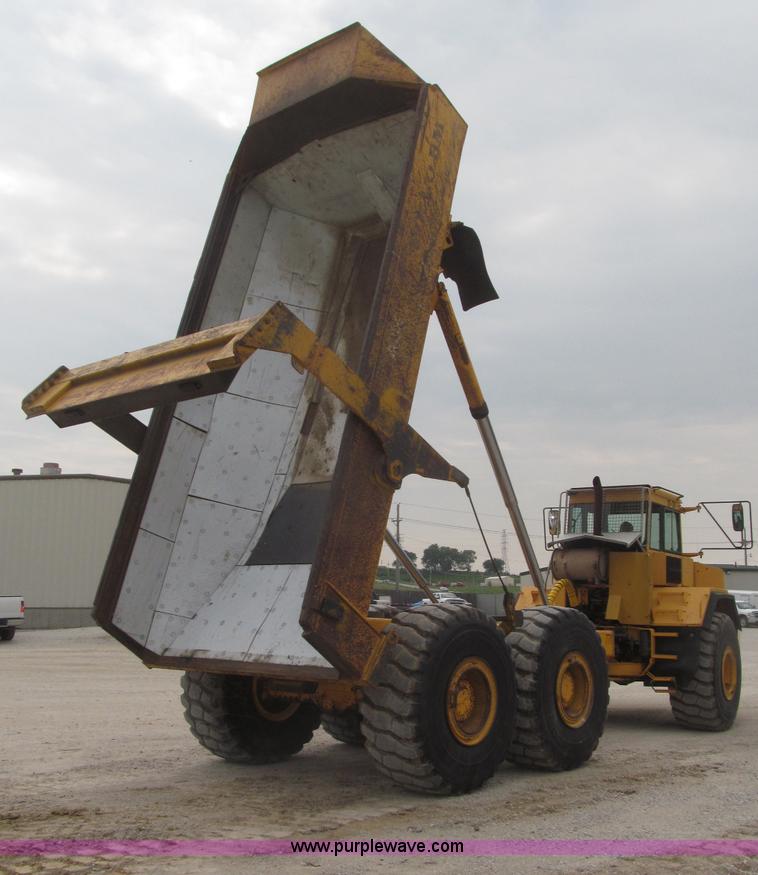 image for item F7006 1995 Volvo BM A35 articulated haul truck