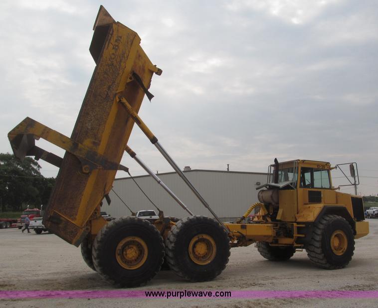 image for item F7006 1995 Volvo BM A35 articulated haul truck