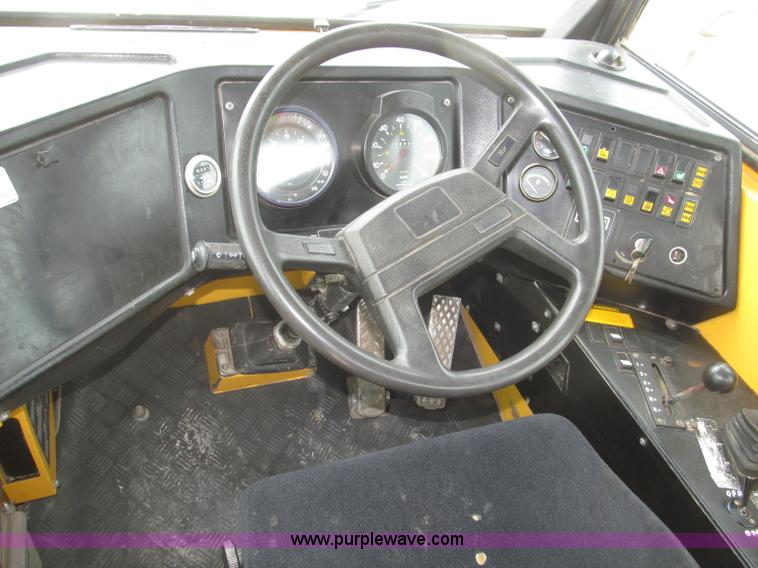 image for item F7006 1995 Volvo BM A35 articulated haul truck