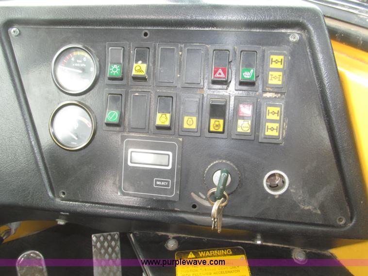 image for item F7006 1995 Volvo BM A35 articulated haul truck