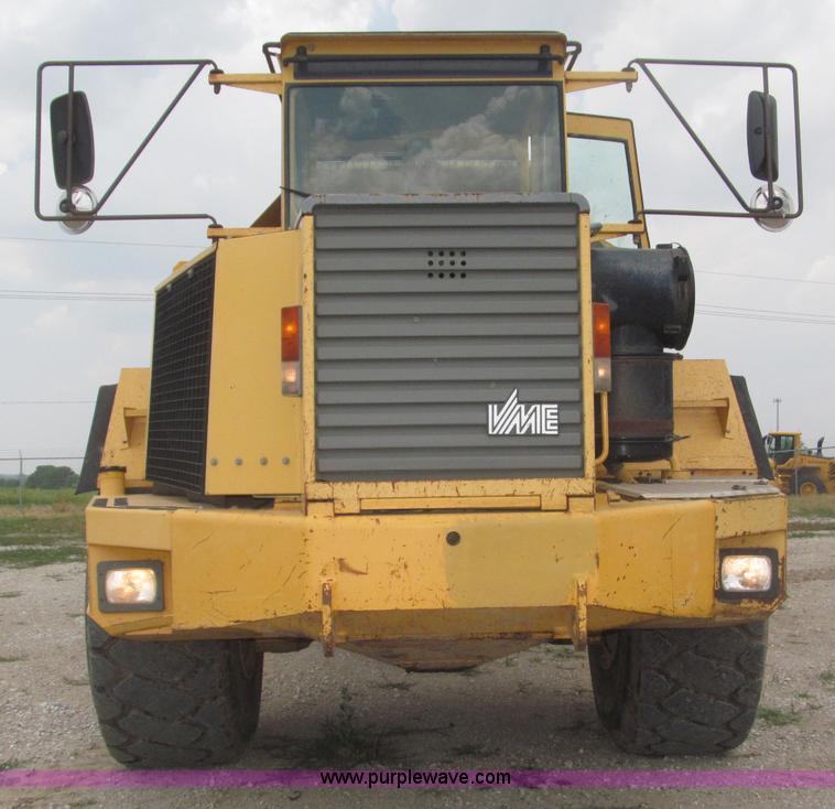 image for item F7007 1994 Volvo BM A35 articulated haul truck