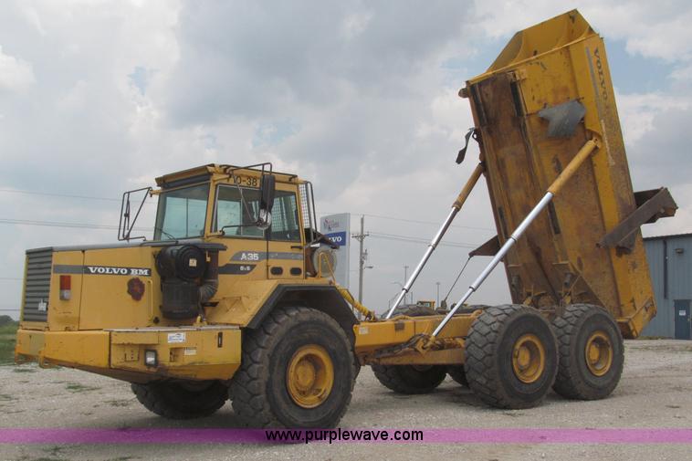 image for item F7007 1994 Volvo BM A35 articulated haul truck