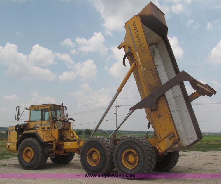 image for item F7007 1994 Volvo BM A35 articulated haul truck