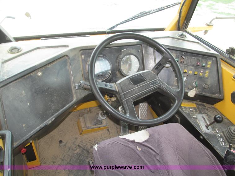 image for item F7007 1994 Volvo BM A35 articulated haul truck