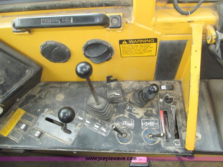 image for item F7007 1994 Volvo BM A35 articulated haul truck