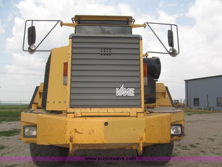 image for item F7007 1994 Volvo BM A35 articulated haul truck