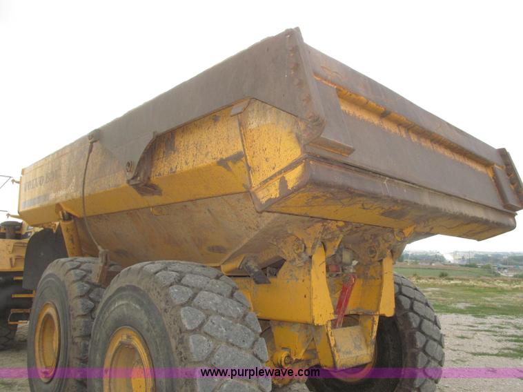 image for item F7007 1994 Volvo BM A35 articulated haul truck