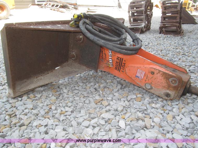 image for item F7010 Stanley MB150 hydraulic breaker