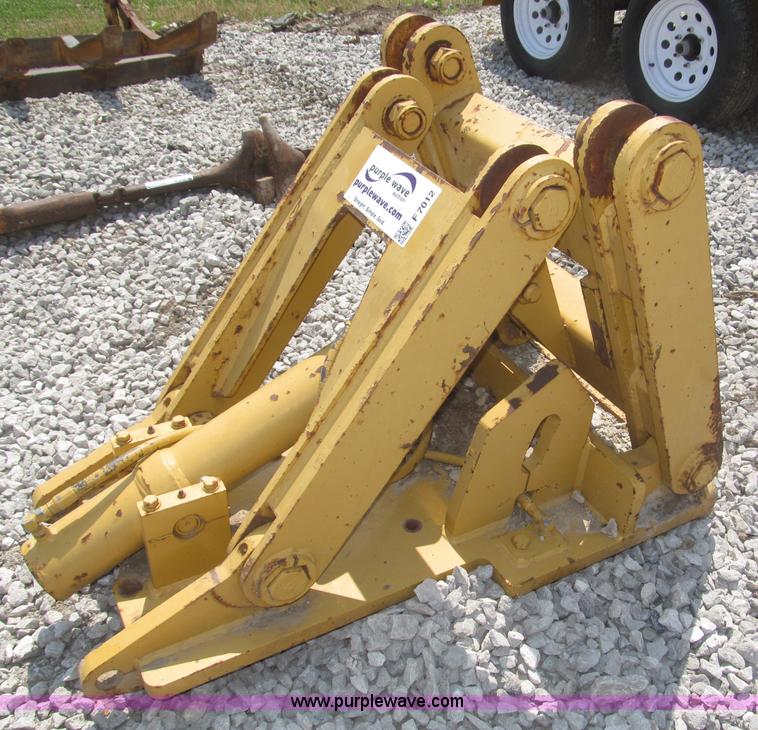 image for item F7012 Caterpillar lifting group