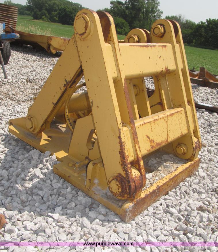 image for item F7012 Caterpillar lifting group