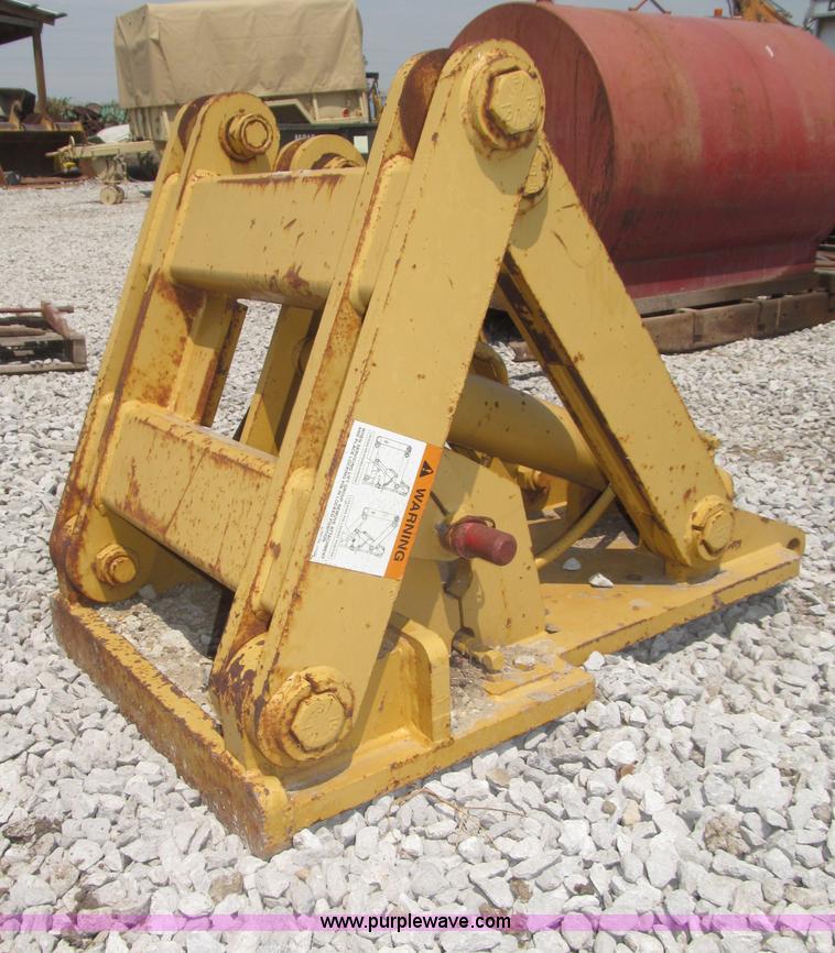 image for item F7012 Caterpillar lifting group