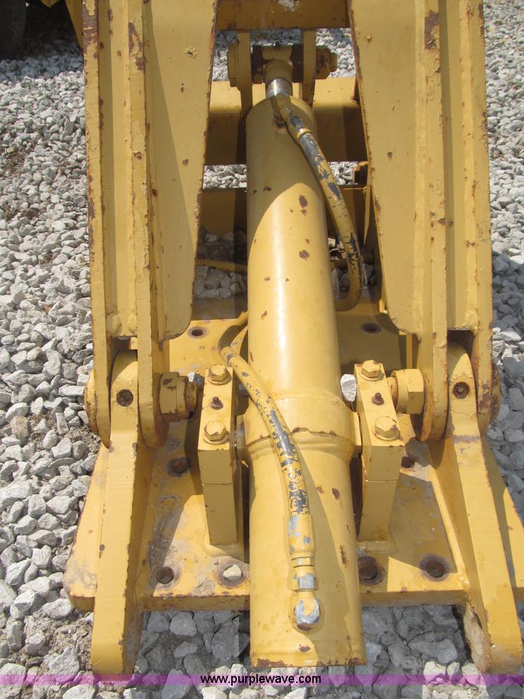 image for item F7012 Caterpillar lifting group
