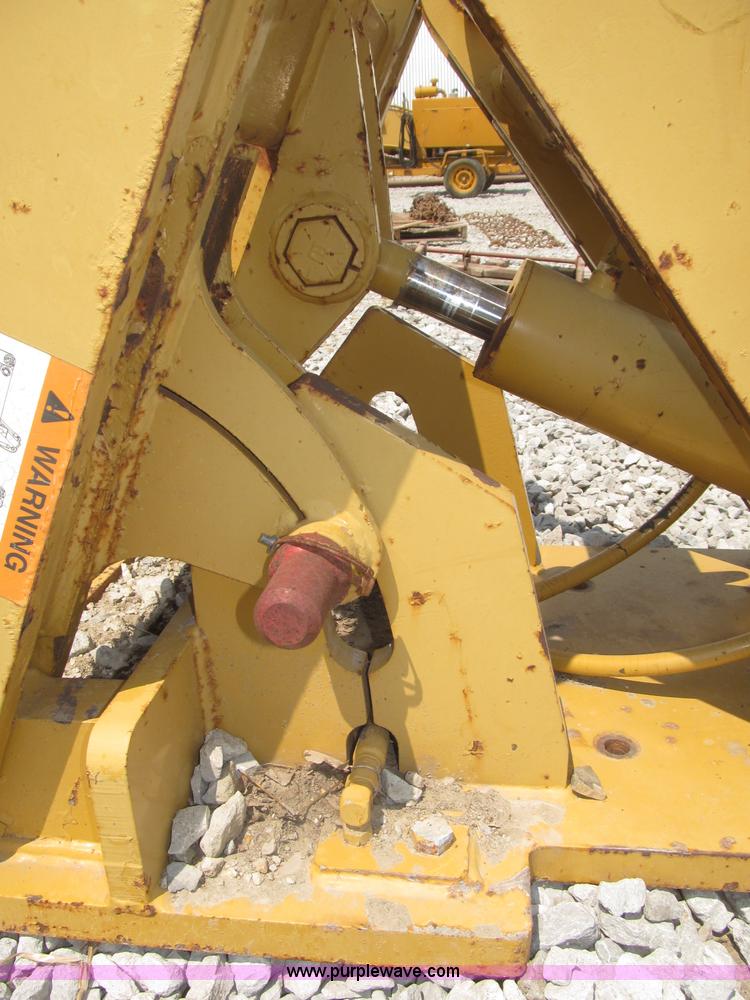 image for item F7012 Caterpillar lifting group