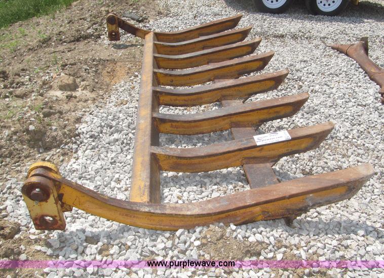 image for item F7013 Henderson 10' root/brush rake